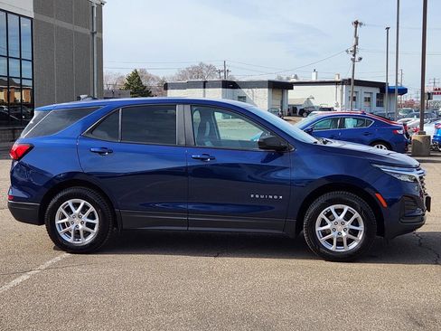 Used 2023 Chevrolet Equinox LS w/ LS Convenience Package image 11