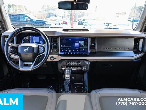 Used 2023 Ford Bronco Wildtrak image 30