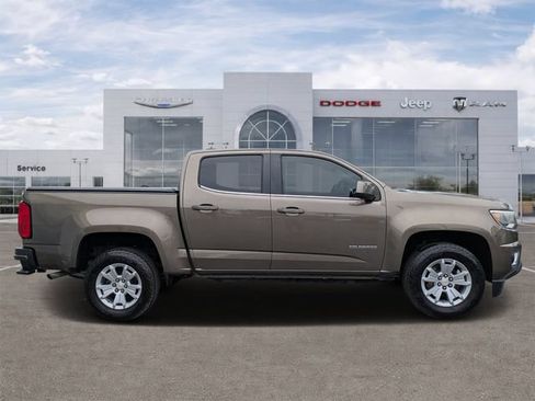Used 2016 Chevrolet Colorado LT w/ LT Convenience Package RWD image 2