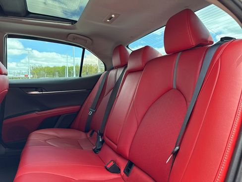 Used 2019 Toyota Camry XSE FWD image 37
