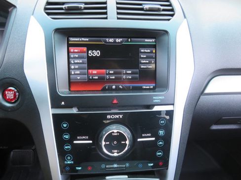 Used 2015 Ford Explorer Sport w/ Equipment Group 401A image 17