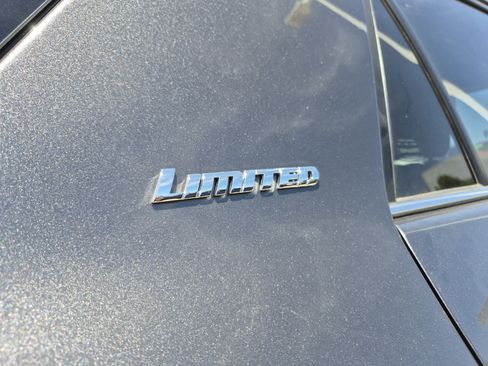 Used 2019 Toyota 4Runner Limited AWD/4WD image 22