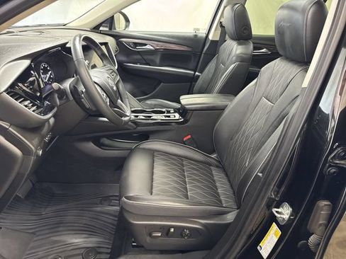 Certified 2021 Buick Envision Avenir w/ Technology Package II AWD/4WD image 10