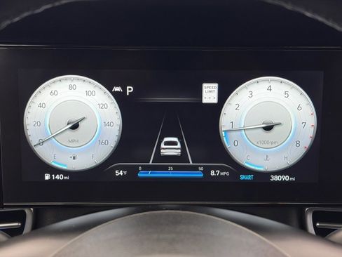 Used 2023 Hyundai Elantra Limited FWD image 21