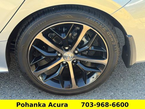 Used 2025 Honda Civic Sport image 25