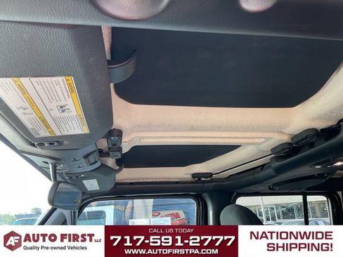 Used 2018 Jeep Wrangler Unlimited Sport S AWD/4WD image 7