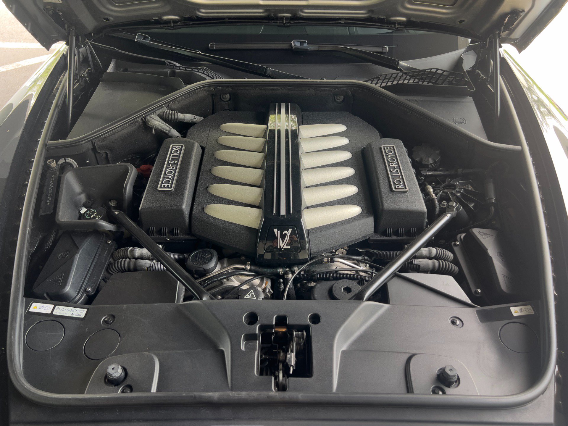 Used 2013 Rolls-Royce Ghost RWD image 46