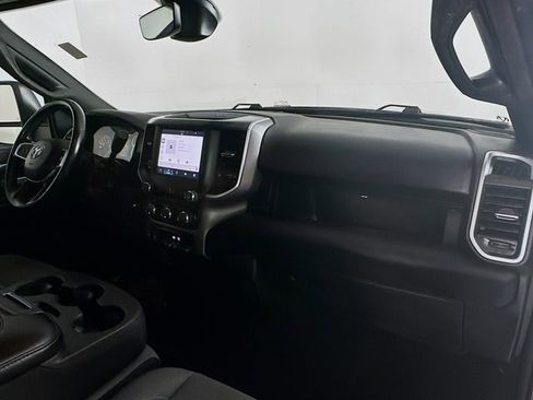 Used 2024 RAM 2500 Big Horn AWD/4WD image 27