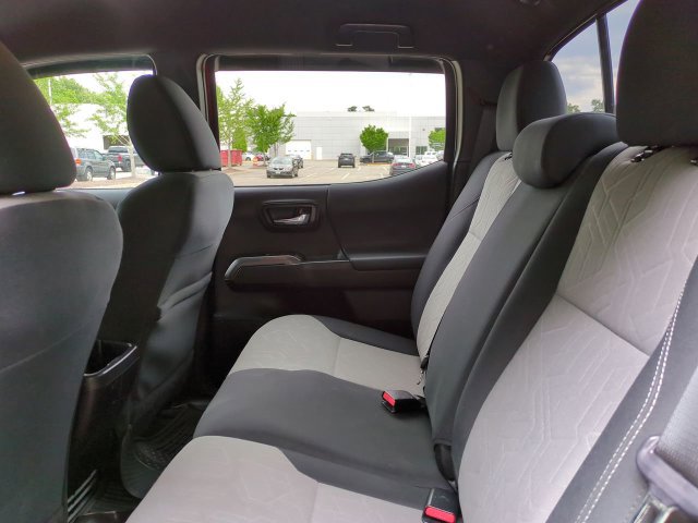 Used 2023 Toyota Tacoma TRD Sport AWD/4WD image 14