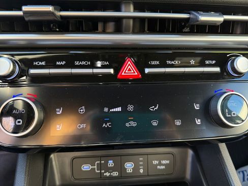 Used 2025 Hyundai Santa Cruz Limited image 30