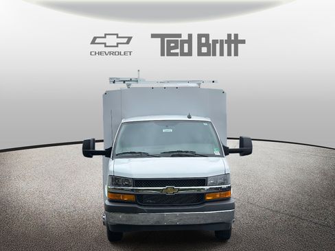 New 2025 Chevrolet Express 3500 w/ Power Convenience Package image 5