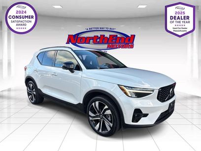 Used 2024 Volvo XC40 B5 Plus w/ Climate Package