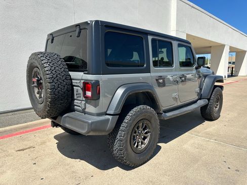 Used 2022 Jeep Wrangler Unlimited Sport image 4