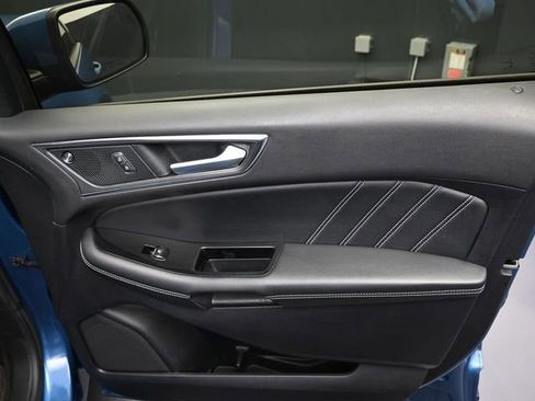 Used 2019 Ford Edge ST w/ Convenience Package image 22