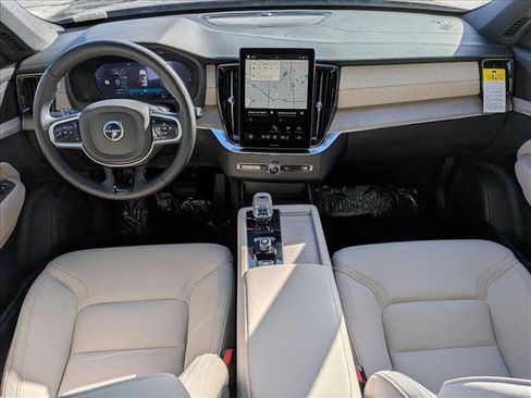 New 2026 Volvo XC90 T8 Plus w/ Protection Package Premier image 16