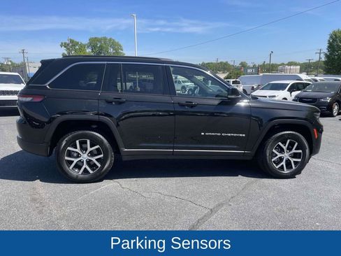 Used 2025 Jeep Grand Cherokee Limited w/ Luxury Tech Group II image 10