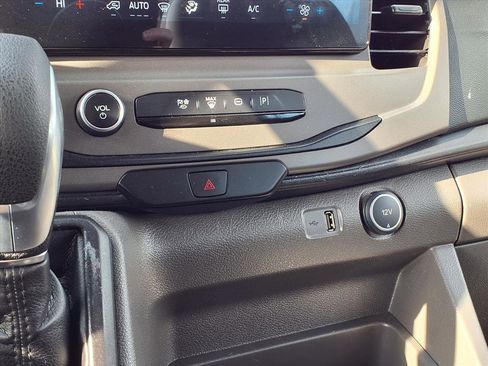 Used 2022 Ford Transit 350 XLT image 11