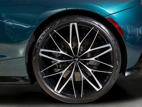 Used 2023 McLaren GT image 10