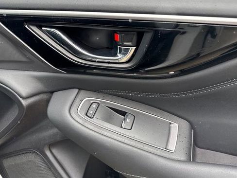 Used 2023 Subaru Outback Limited image 19