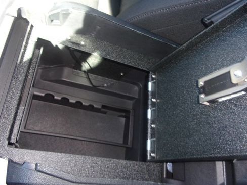 Used 2020 Ford F150 XLT w/ Equipment Group 302A Luxury AWD/4WD image 27