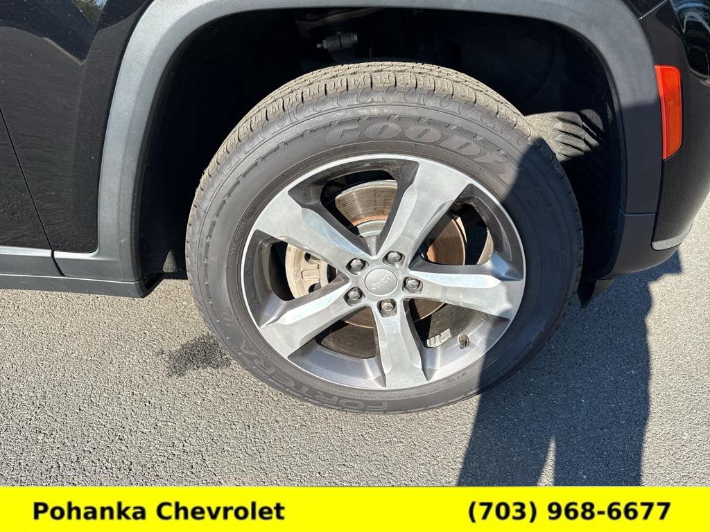 Used 2021 Jeep Grand Cherokee L Limited AWD/4WD image 28
