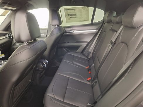 New 2025 Alfa Romeo Stelvio Sprint w/ Convenience Package image 15