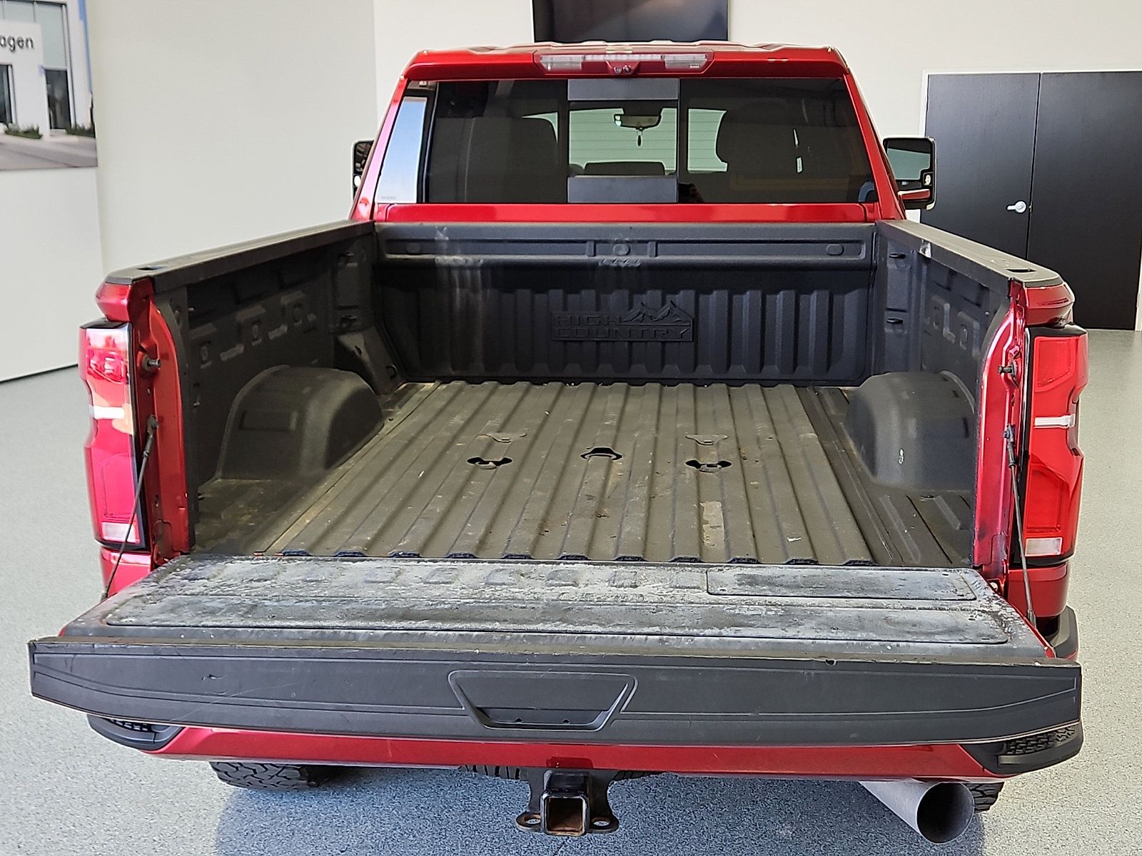 Used 2024 Chevrolet Silverado 3500 High Country w/ High Country Premium Package AWD/4WD image 9
