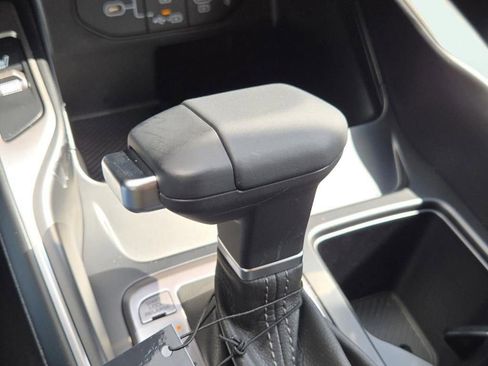 New 2026 Kia Sorento S w/ S Panoramic Sunroof Package image 24