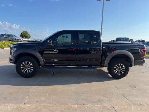Used 2019 Ford F150 Raptor w/ Equipment Group 802A Luxury image 4