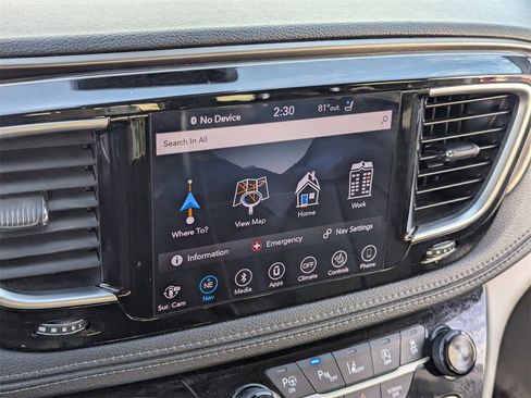 Used 2018 Chrysler Pacifica Limited w/ Advanced Safetytec Group image 24