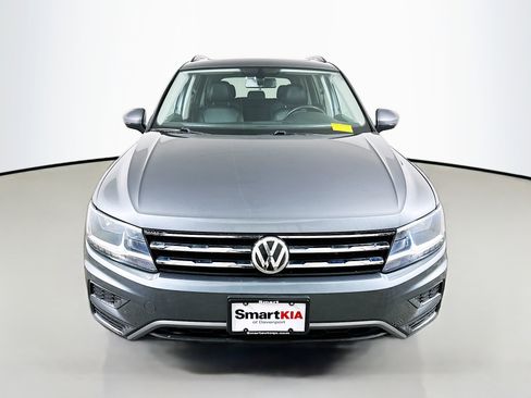 Used 2019 Volkswagen Tiguan SE image 2
