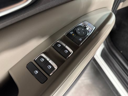 New 2026 Kia Carnival EX image 25