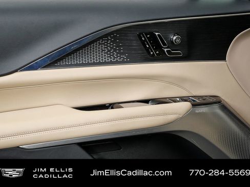 Certified 2024 Cadillac Lyriq Sport w/ Nappa Leather Package image 7