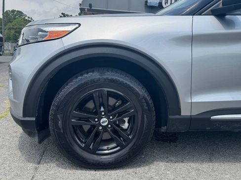 Used 2021 Ford Explorer XLT w/ Equipment Group 202A RWD image 23