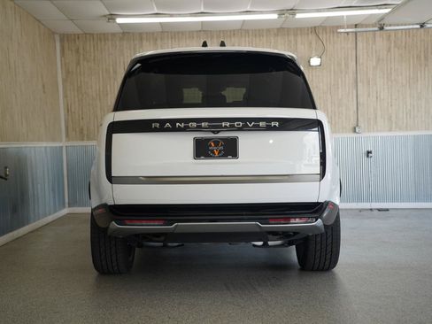 Used 2025 Land Rover Range Rover SE AWD/4WD image 8