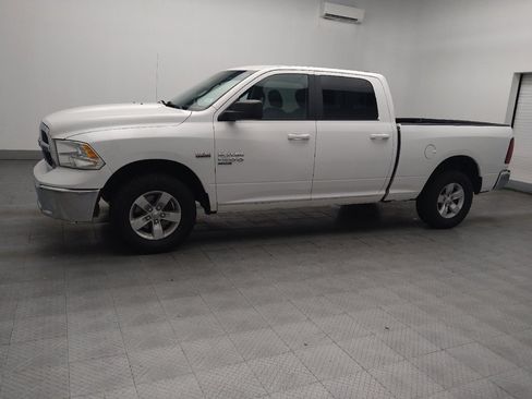 Used 2020 RAM 1500 Classic SLT AWD/4WD image 2
