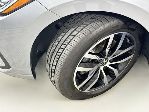 Used 2025 Volkswagen Jetta SE w/ Sunroof Package FWD image 26