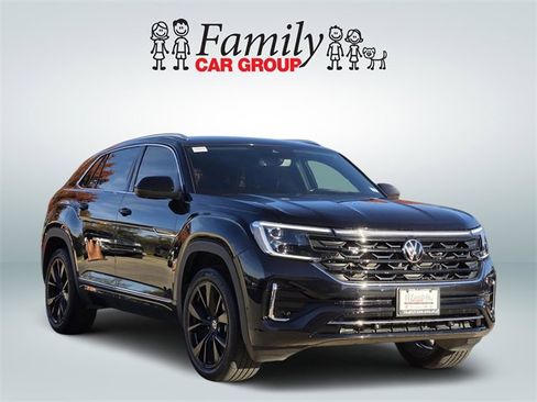 Used 2024 Volkswagen Atlas Cross Sport SEL Premium R-Line image 2