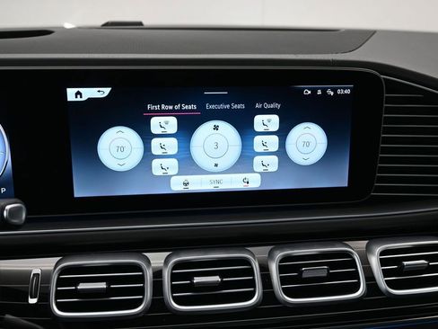 Used 2024 Mercedes-Benz Maybach GLS 600 4MATIC image 18