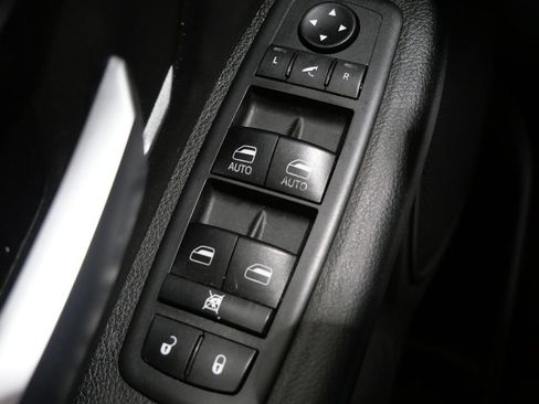 Used 2019 RAM 1500 Big Horn AWD/4WD image 12