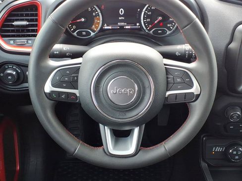 Used 2023 Jeep Renegade Trailhawk AWD/4WD image 14