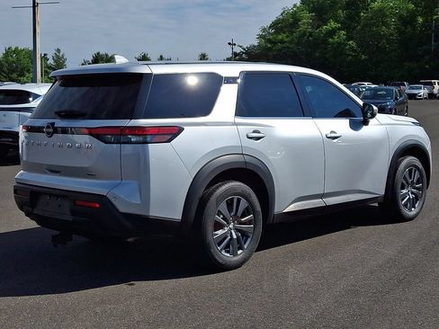 Certified 2022 Nissan Pathfinder S AWD/4WD image 6