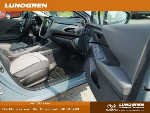 Used 2024 Subaru Crosstrek 2.0i Premium AWD/4WD image 8