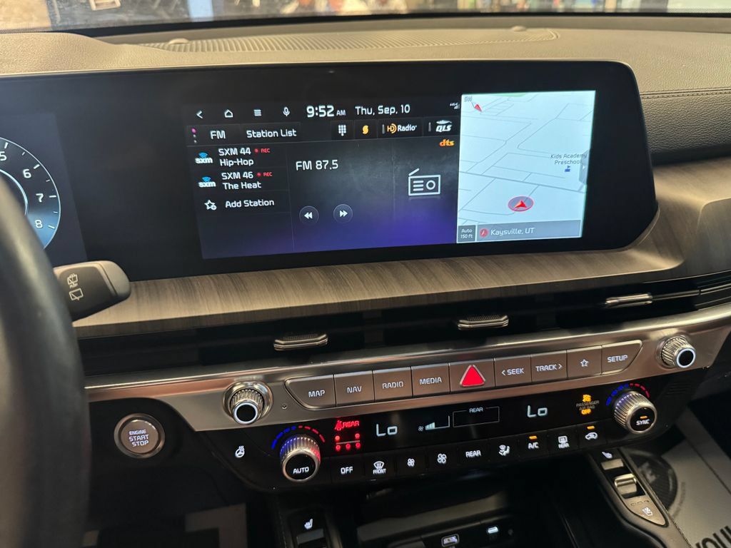 Used 2023 Kia Telluride AWD image 13