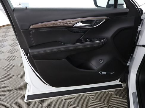 Used 2023 Buick Envision Avenir AWD/4WD image 28