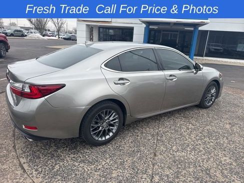 Used 2018 Lexus ES 350 w/ Navigation System Package image 5