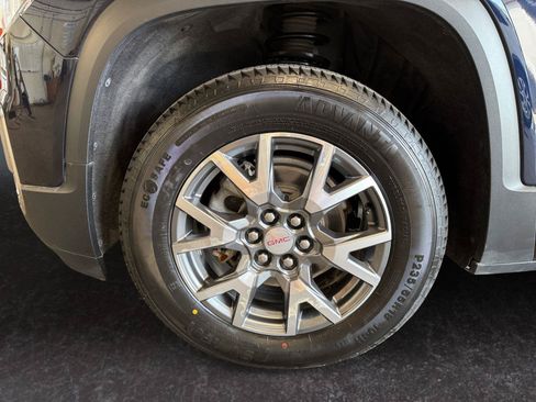 Used 2022 GMC Acadia SLE w/ LPO, Cargo Package AWD/4WD image 28