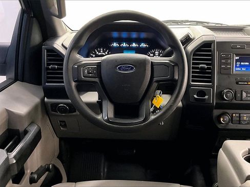 Used 2016 Ford F150 XL image 4