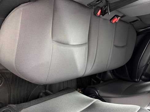 Used 2024 Toyota Corolla Cross LE w/ Moonroof Package FWD image 23