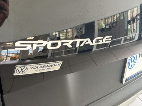Used 2023 Kia Sportage EX FWD image 32